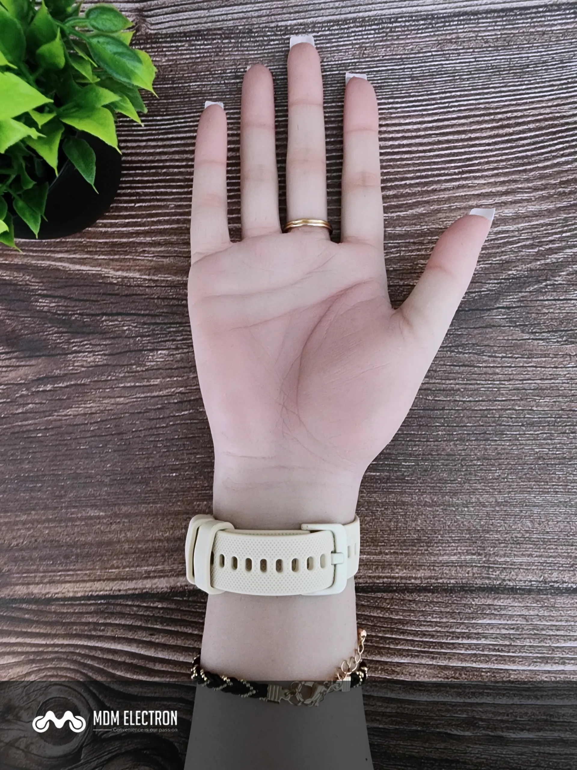 Beige (3)