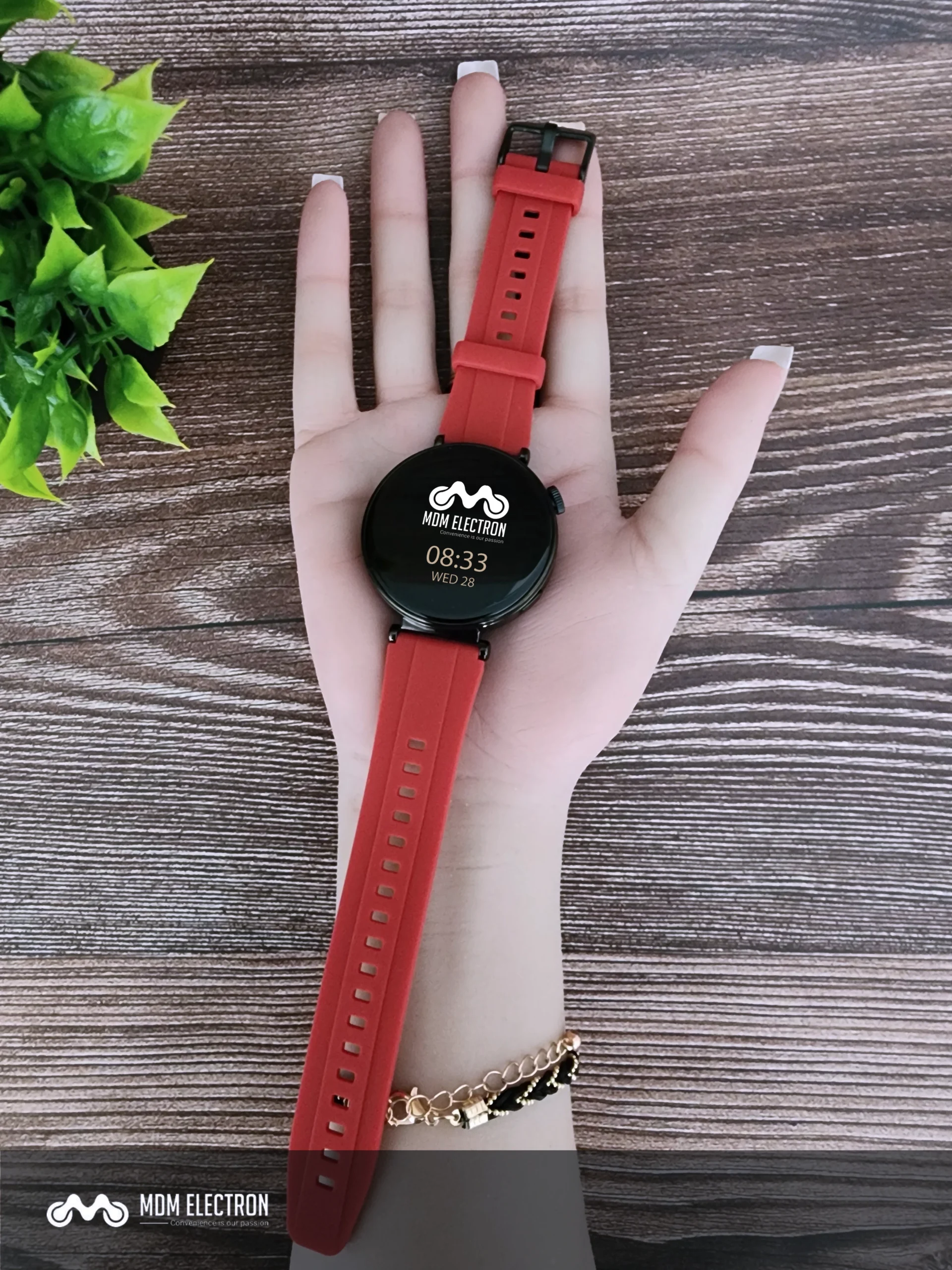Red (4)