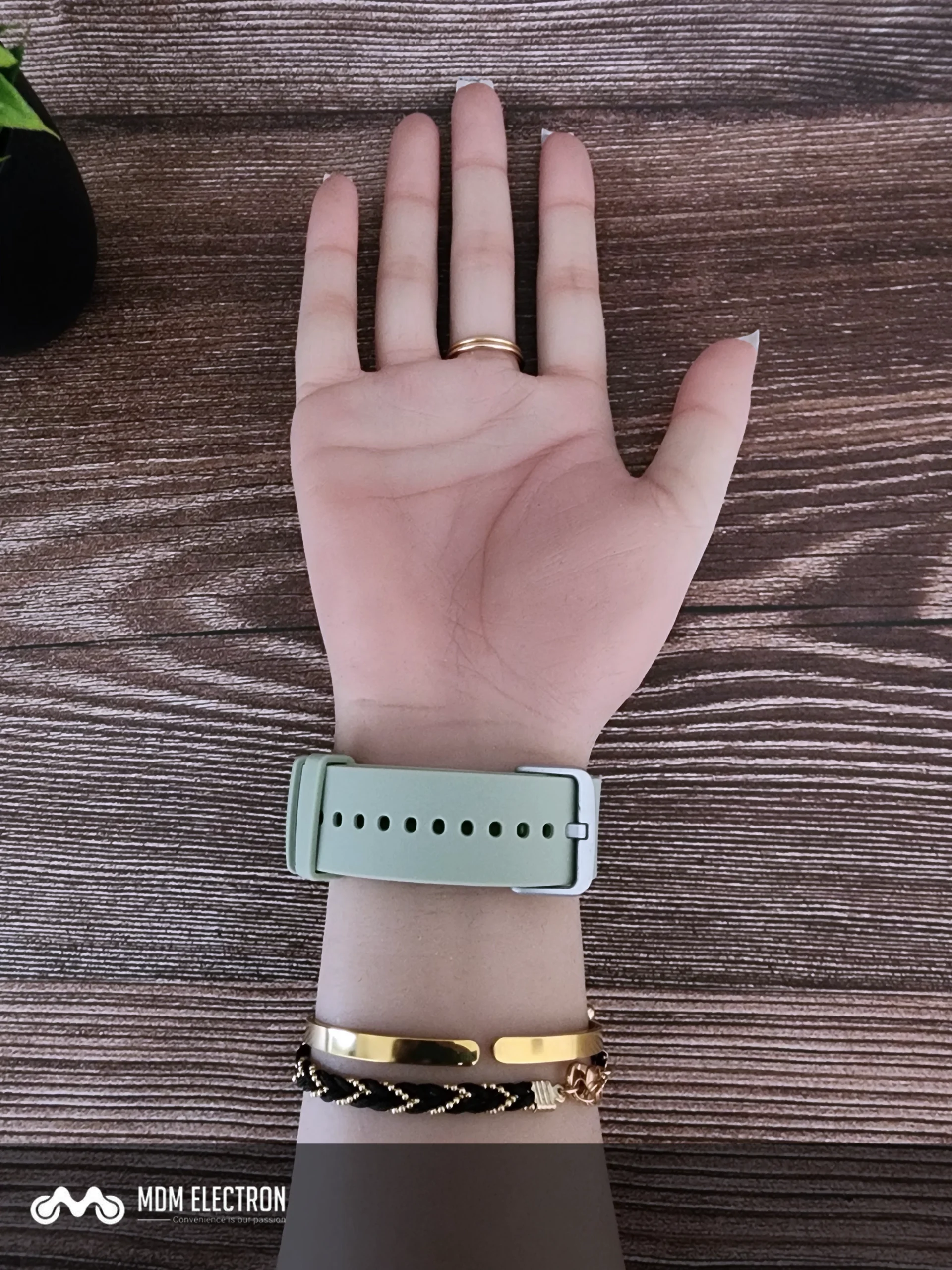 Light Green (3)